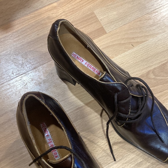 Boots with laces on Heel - Picture 2 of 3